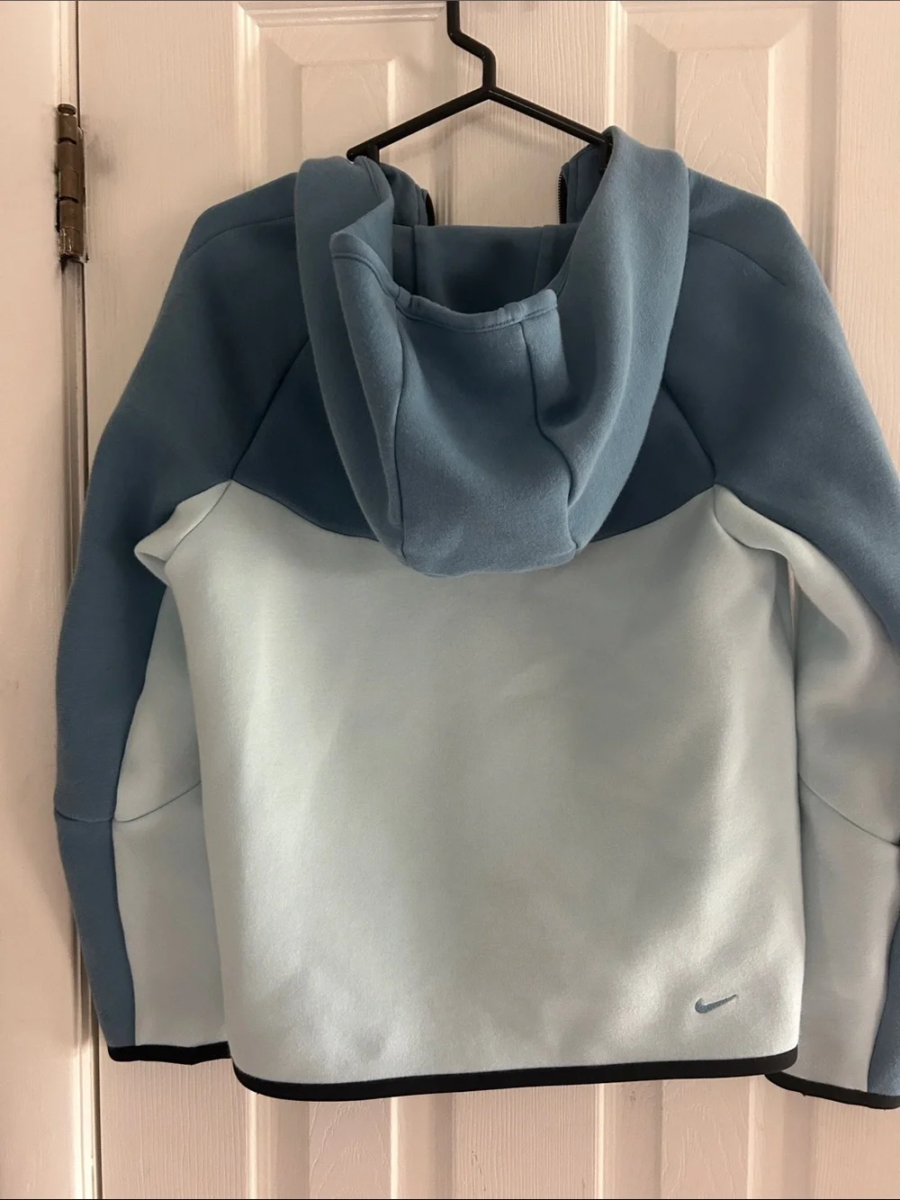 NIKE  TWO-TONE HOODED TECH FLEECE ZIP JACKET SIZE L